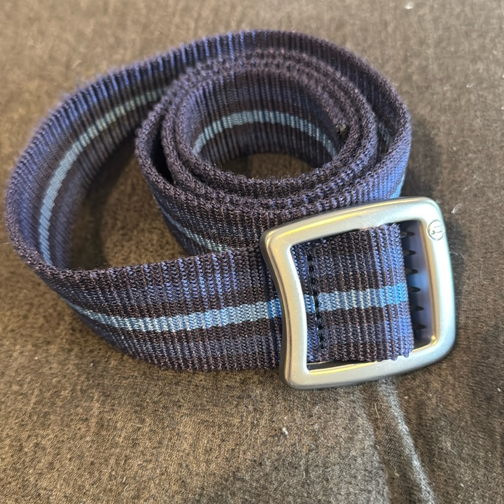 Vineyard Vines Canvas & Leather Belt Blue & White; Sz 32